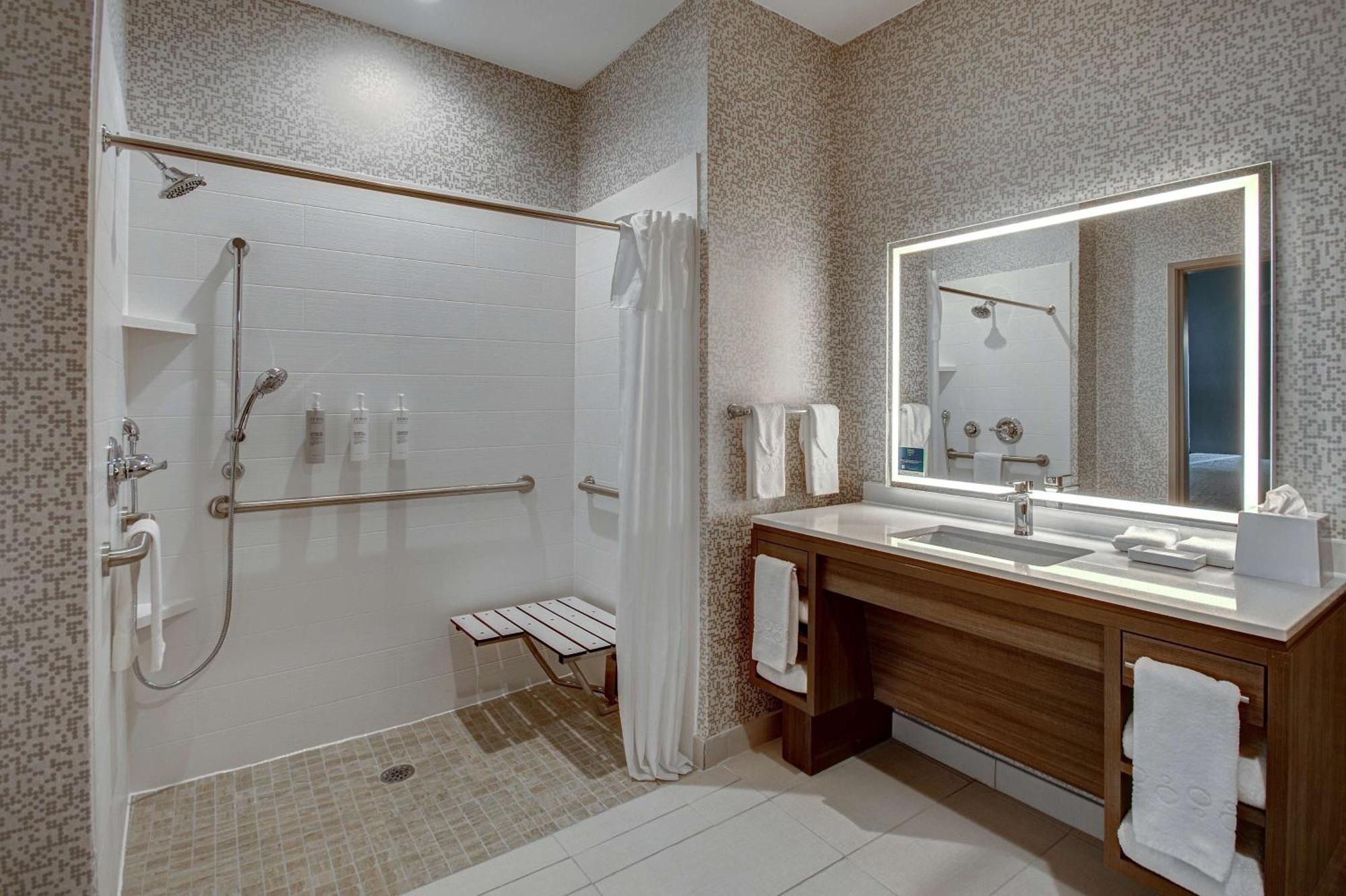 Home2 Suites By Hilton Burleson Exteriér fotografie